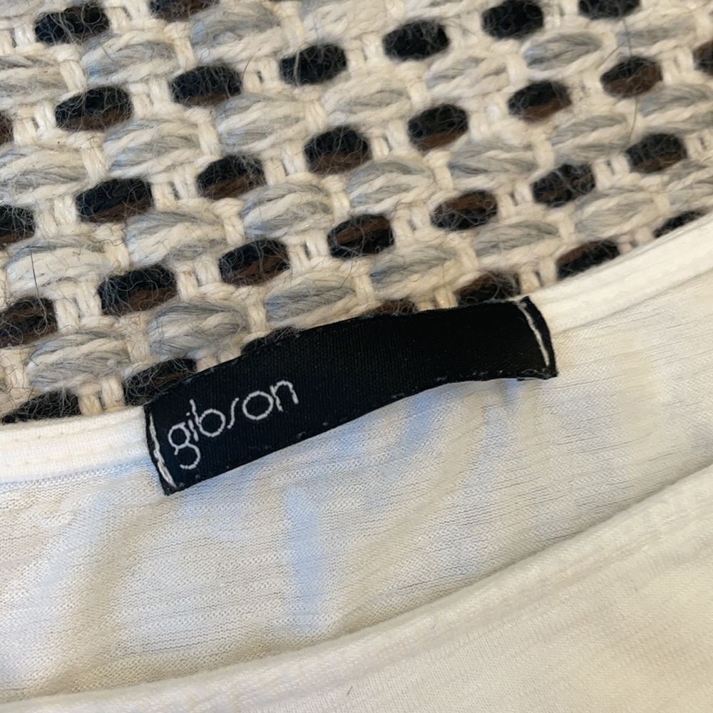 Gibson Tee 🐑 - Picture 4 of 6